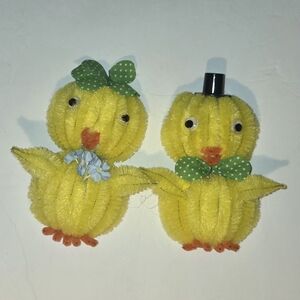 Vintage Hand-made Folk Art. Pipe Cleaner Mr,Mrs Chick Magnet.